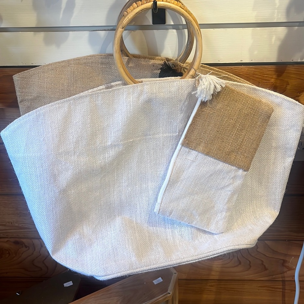 Beach or fun tote with clutch
